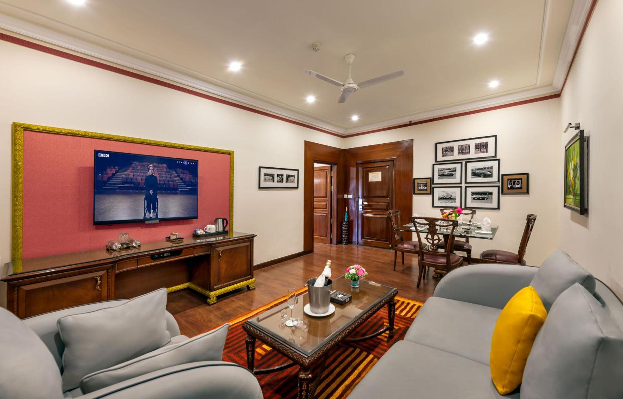 Mayfair Lagoon Bhubaneswar Eksteriør bilde